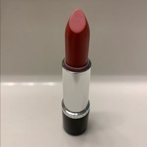 New Elizabeth Arden Lipstick Wildberry
